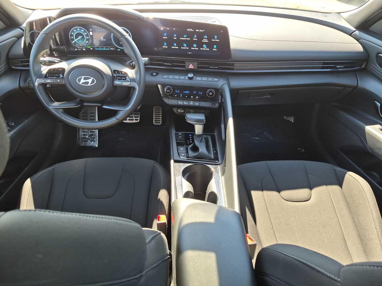 Certified Used 2025 Abyss Black Hyundai SEL Sport image 15