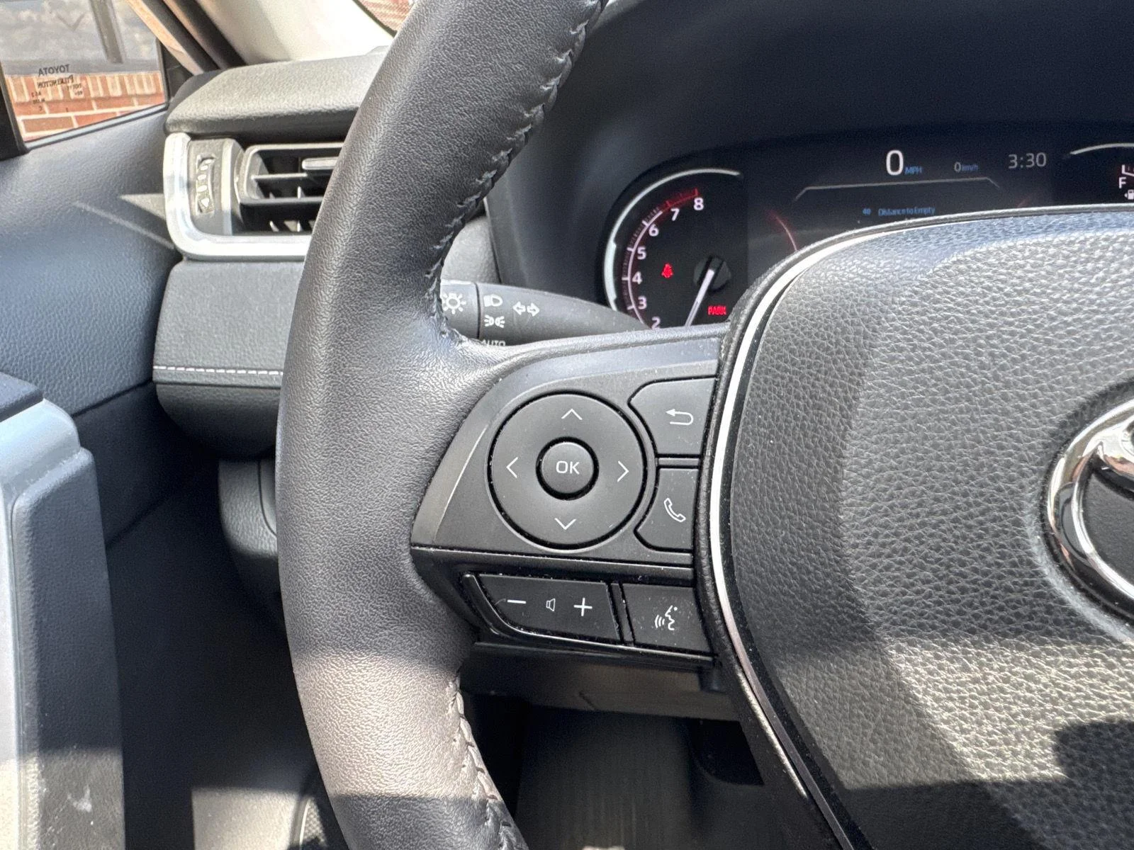 Used 2024 Ice Cap Toyota XLE image 14