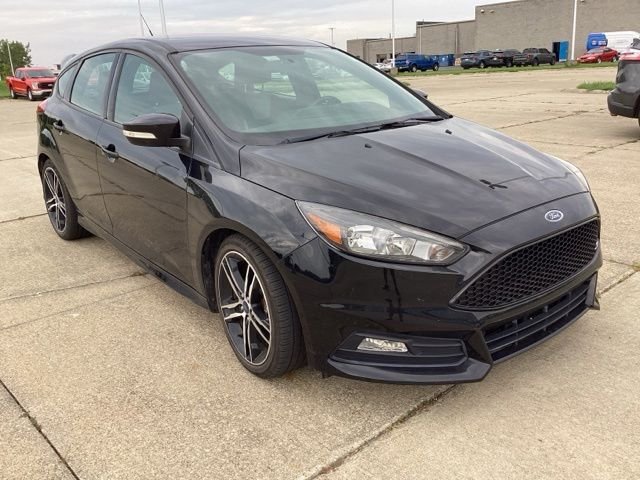 Certified Used 2017 Shadow Black Ford ST image 11
