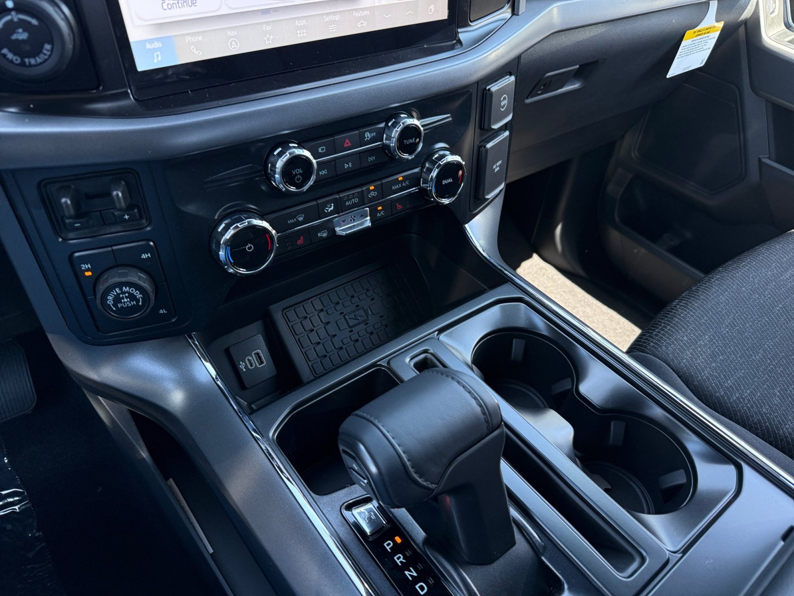 New 2026 Agate Black Metallic Ford XLT Hybrid image 13