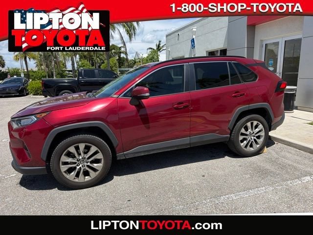 Used 2021 Pearl Toyota XLE Premium image 1