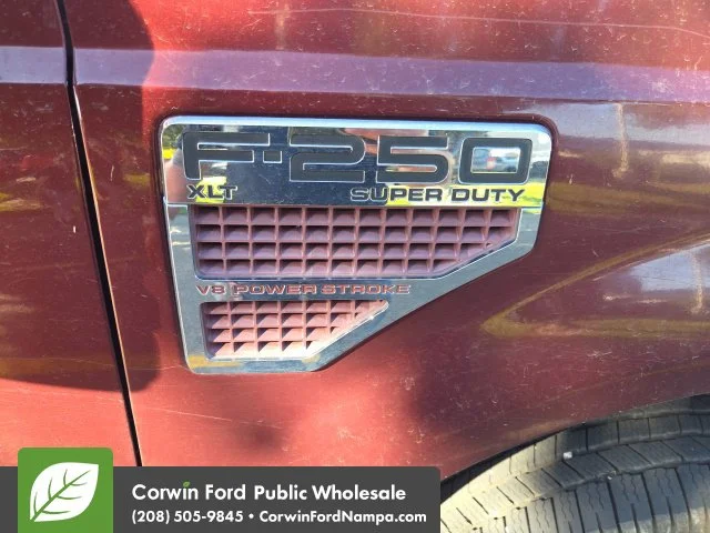 Used 2009 Red Ford Lariat image 12