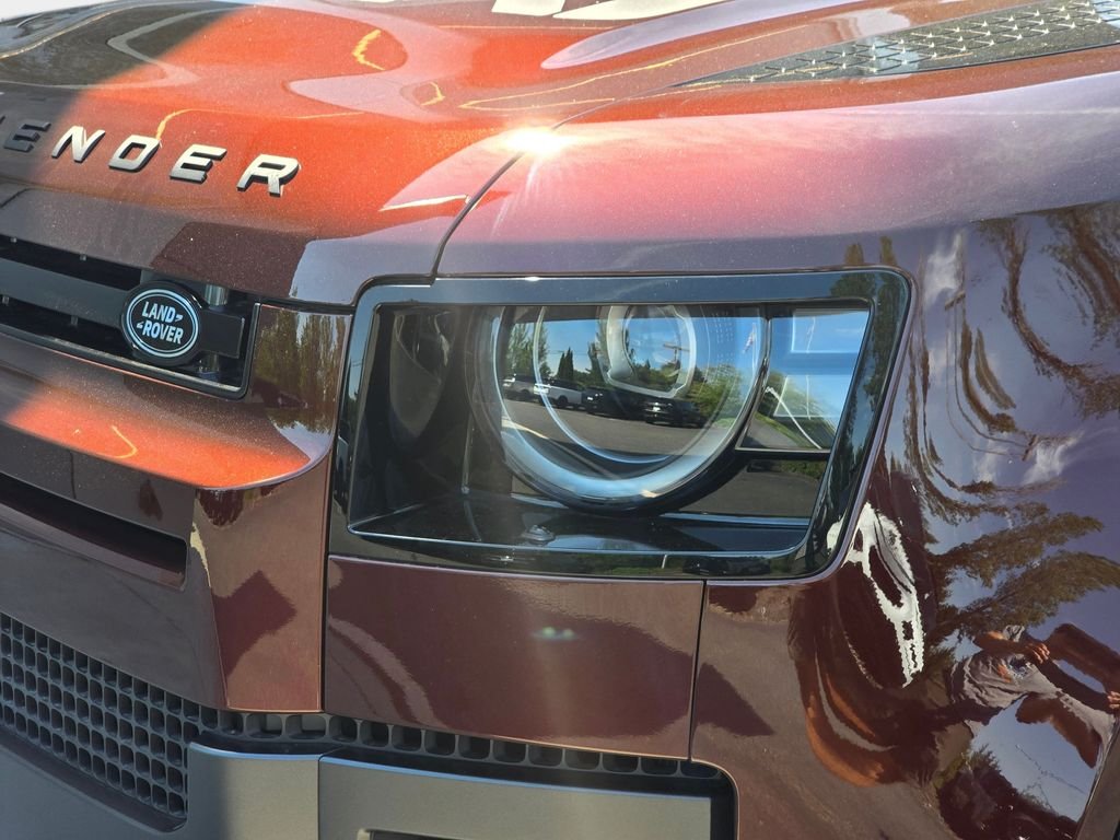 New 2026 Sedona Red LAND ROVER X-Dynamic SE image 33