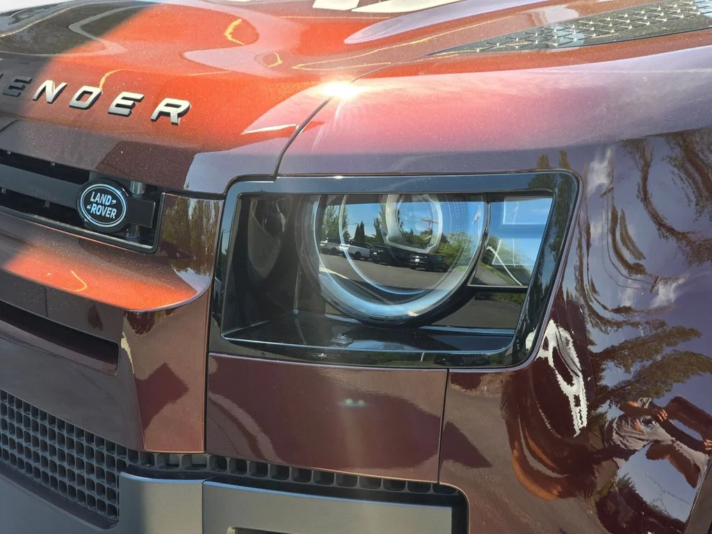 New 2026 Sedona Red LAND ROVER X-Dynamic SE image 33