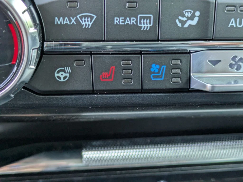 New 2026 Carbonized Gray Metallic Ford Lariat image 24