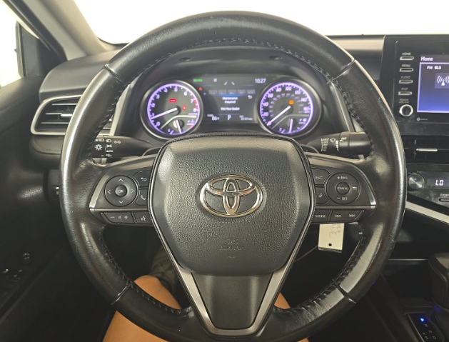 Used 2023 White Toyota SE image 7