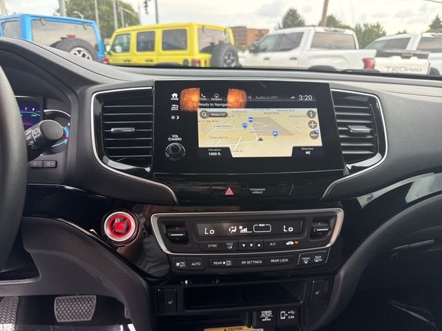 Used 2021 Blue Honda Touring image 19