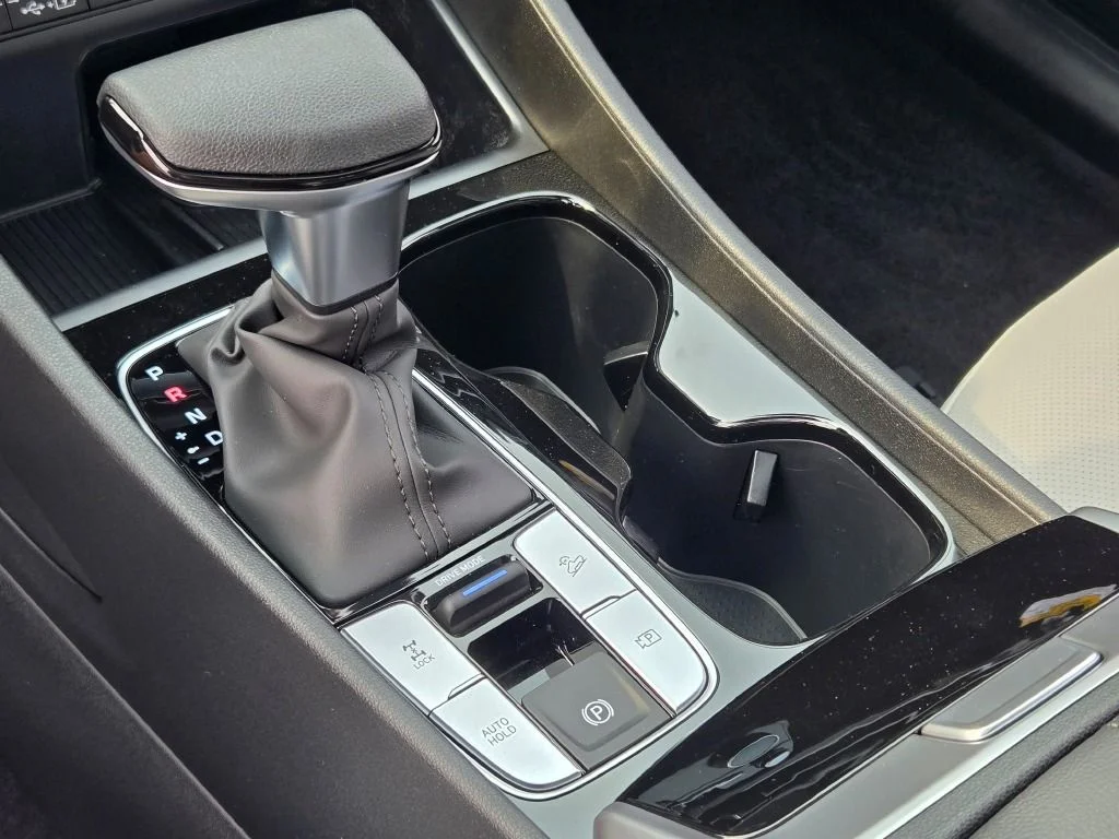 New 2026 Phantom Black Hyundai SEL image 26