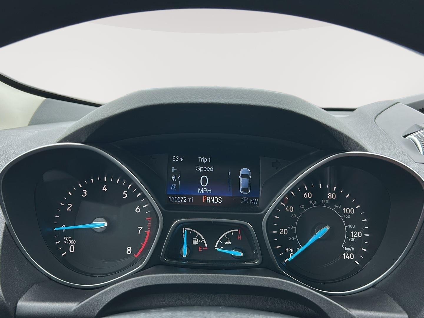 Used 2018 Ford Escape SE with VIN 1FMCU0GD0JUC48118 for sale in Kansas City