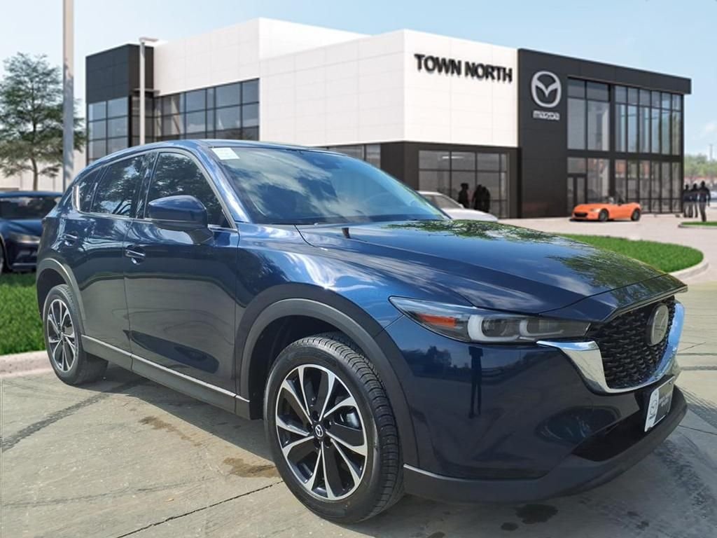 2023 Mazda CX-5 S Premium package