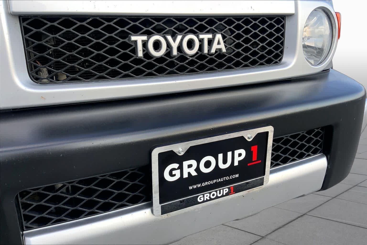 Used 2014 Cement Toyota  image 29