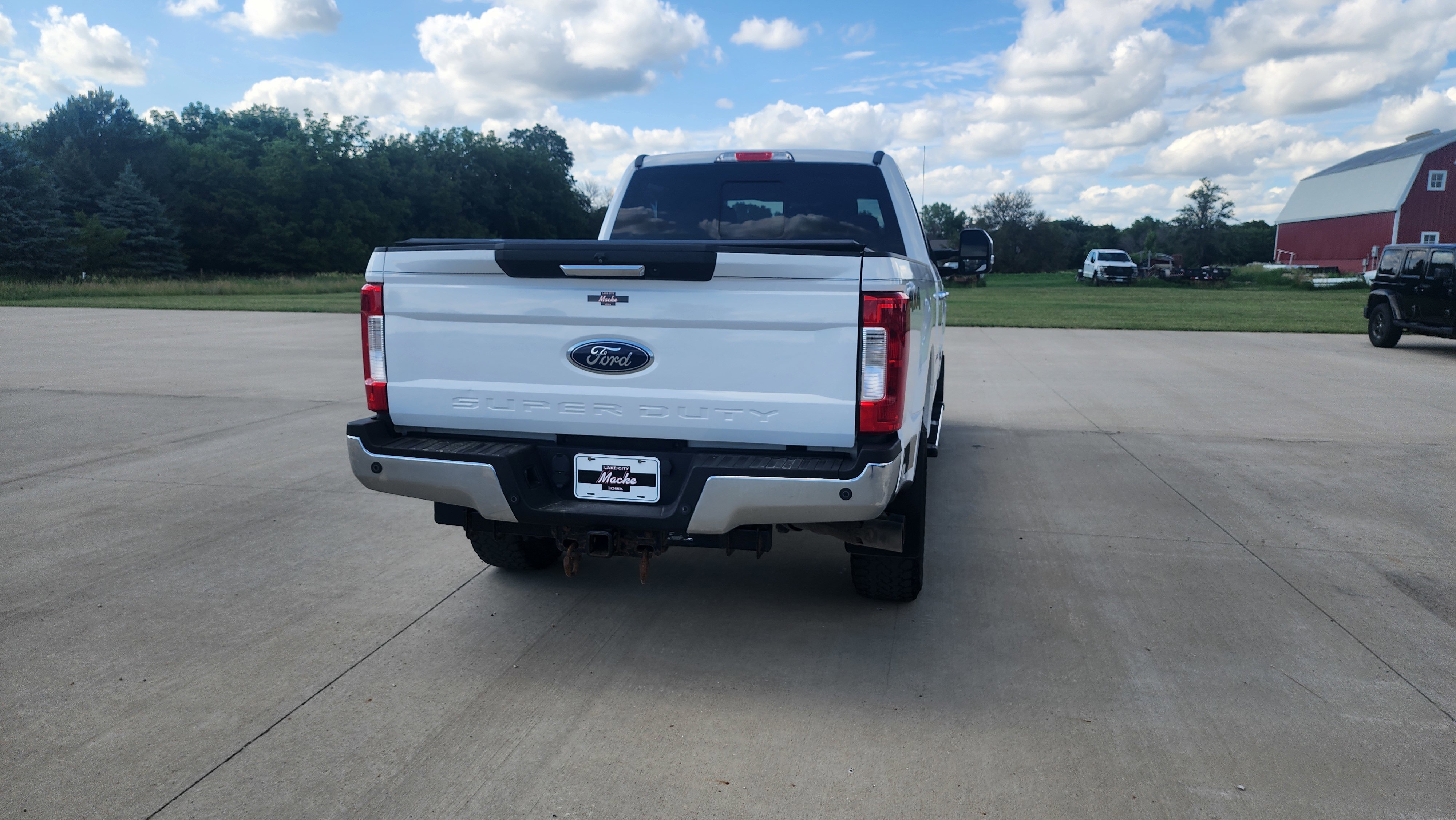 Used 2017 Oxford White Ford Lariat image 6