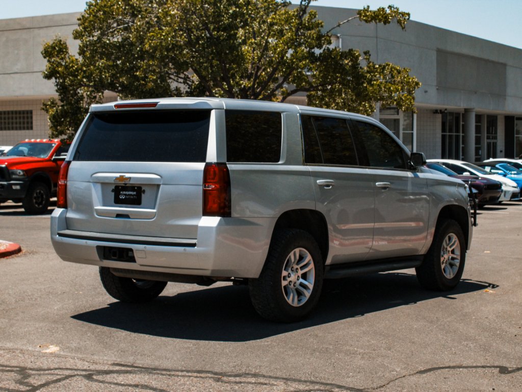Used 2018 Silver Chevrolet  image 5
