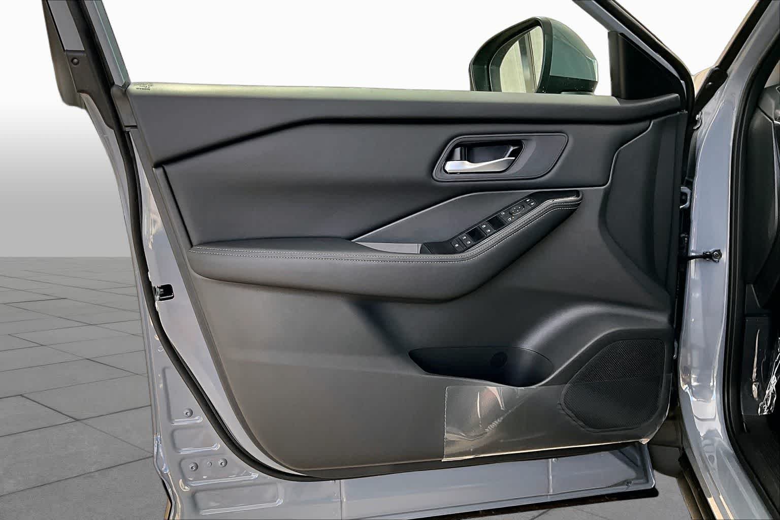 New 2026 Boulder Gray Pearl Nissan SV image 13