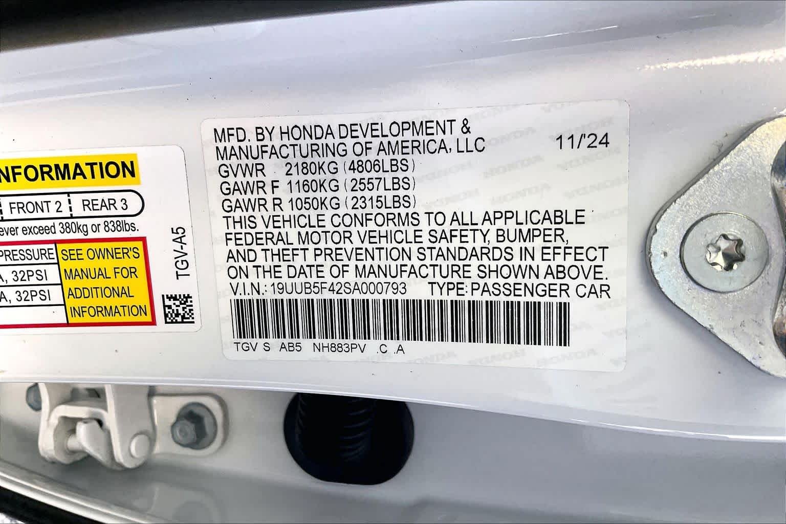 Certified Used 2025 Platinum White Pearl Acura TECH image 33