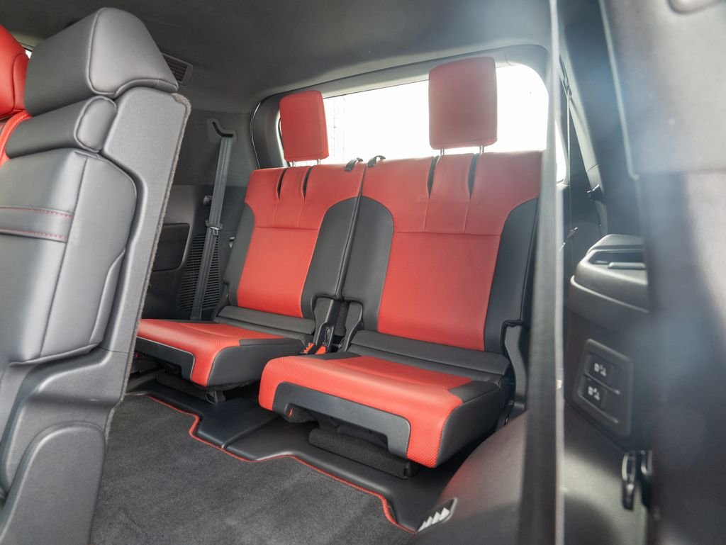 Used 2023 White Lexus 600 F SPORT image 36