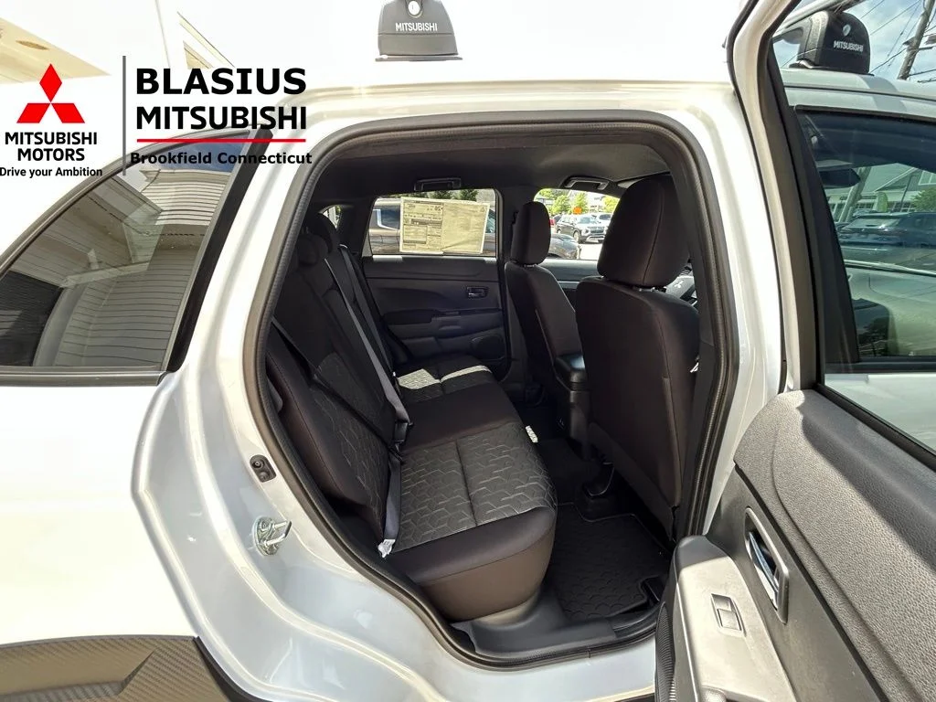New 2025 White Mitsubishi 2.0 Trail Edition image 36