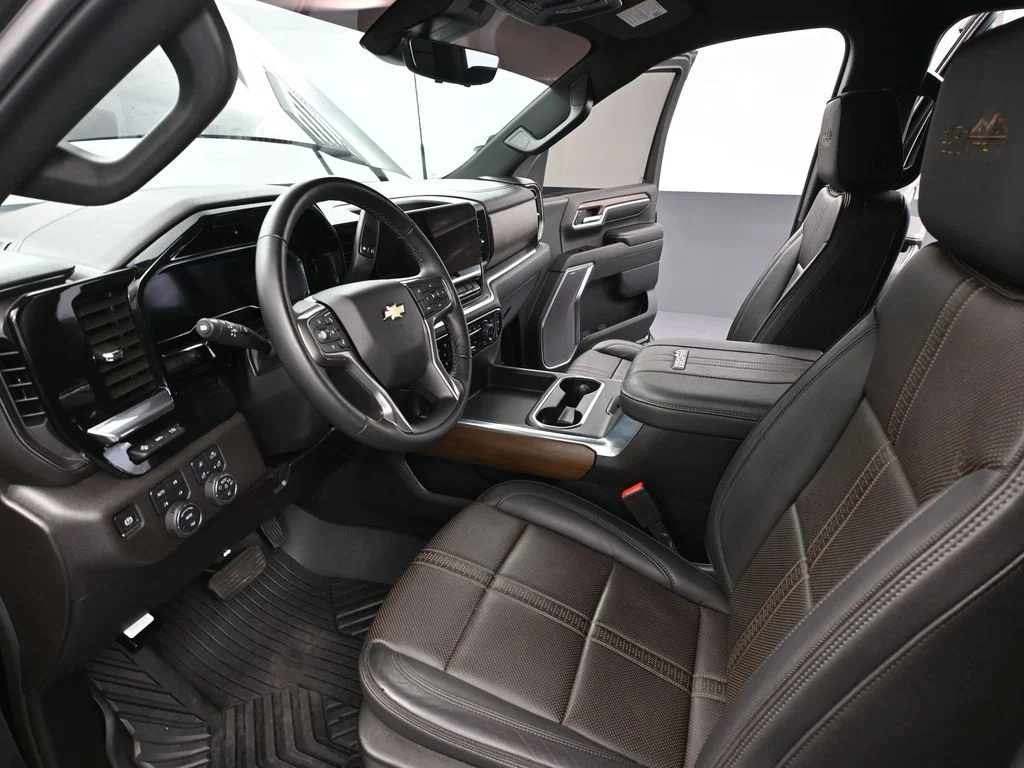 2024 Chevrolet Silverado 3500HD High Country - Photo 30