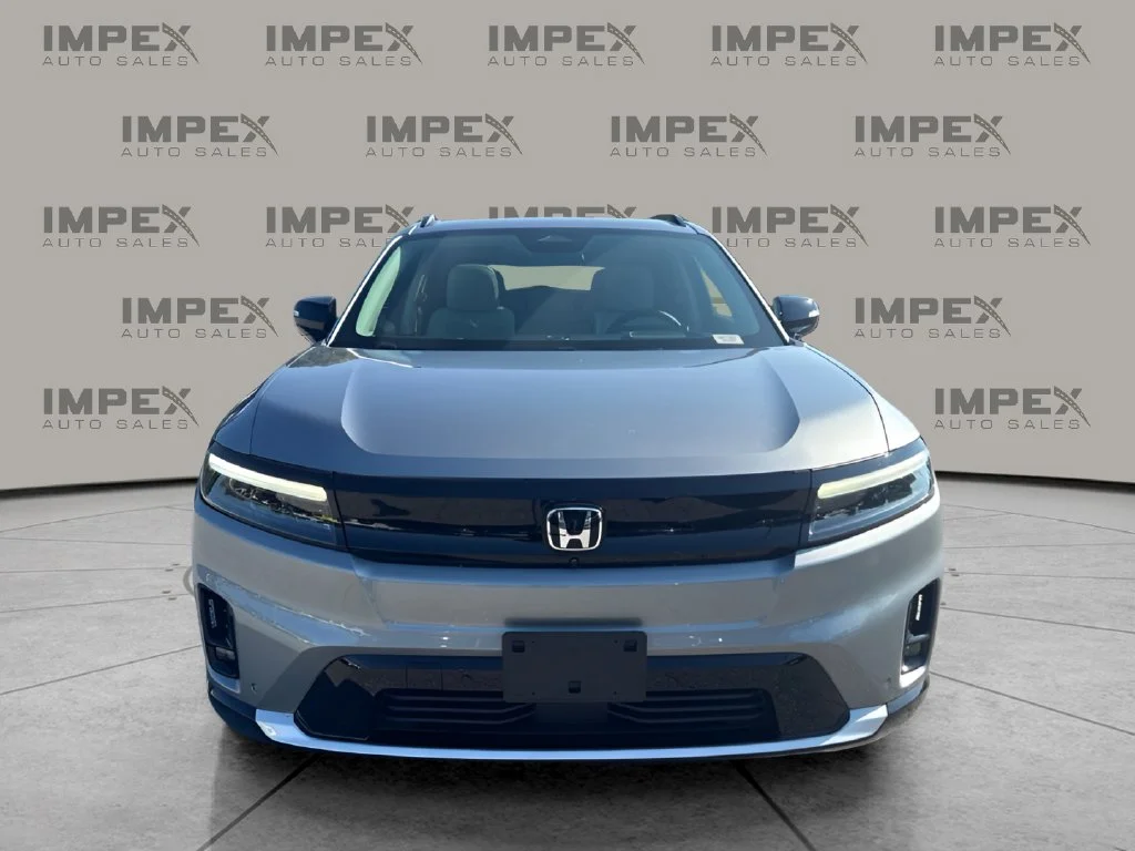 Used 2024 Silver Honda Elite image 8
