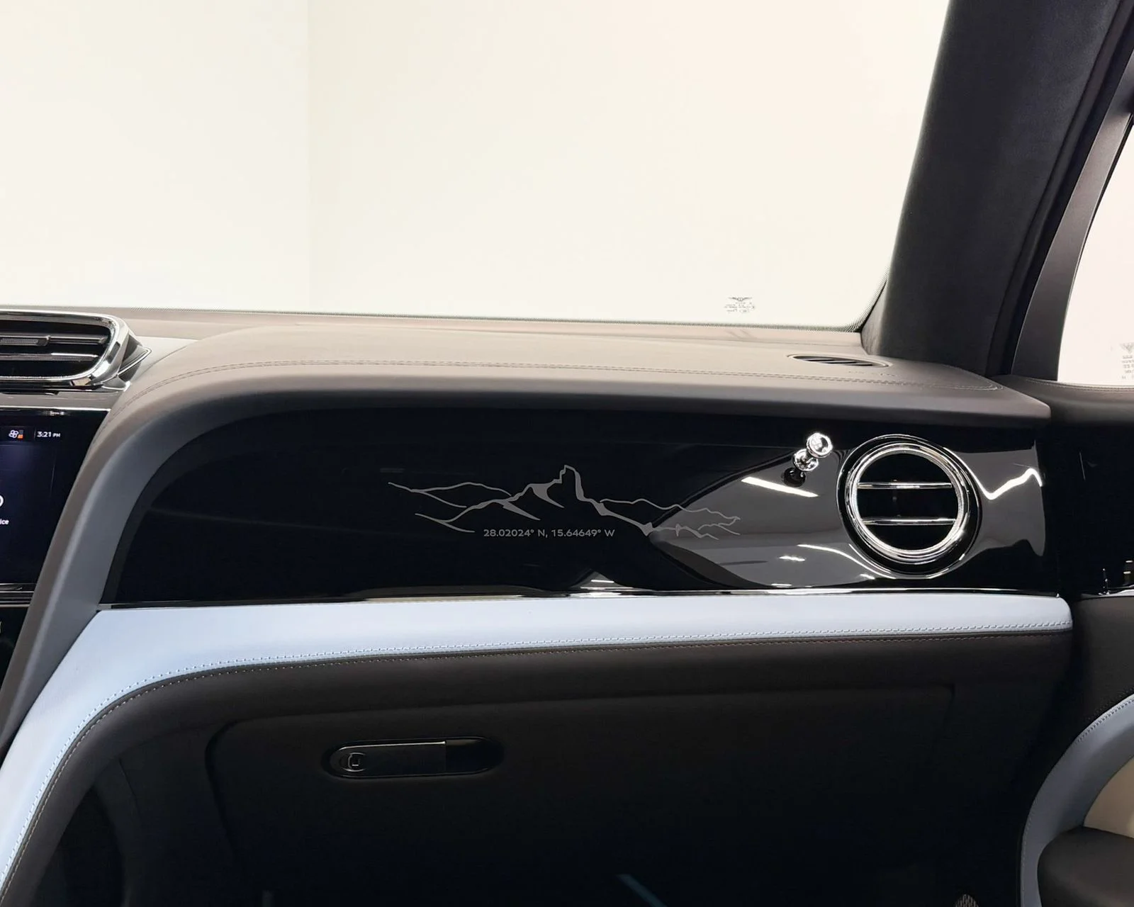 New 2027  Bentley  image 35