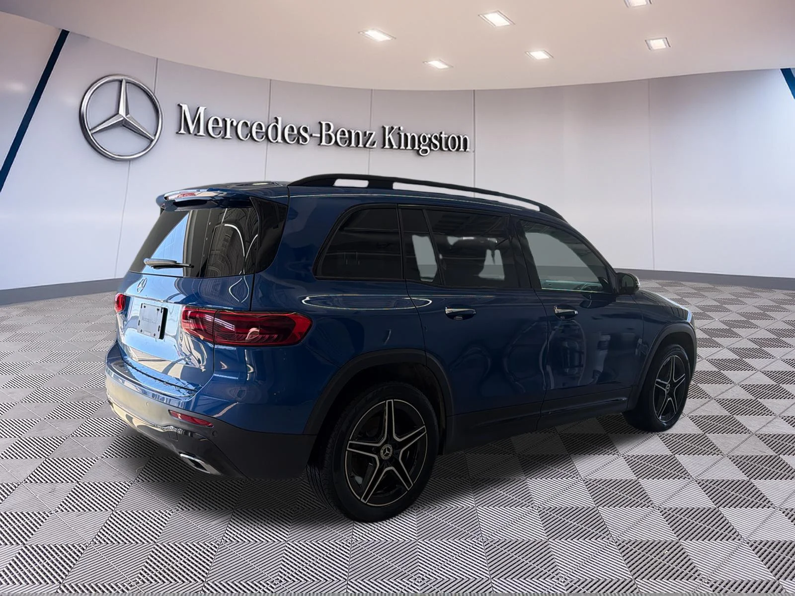 Used 2026 White Mercedes-Benz Glb 250 4matic Suv image 5