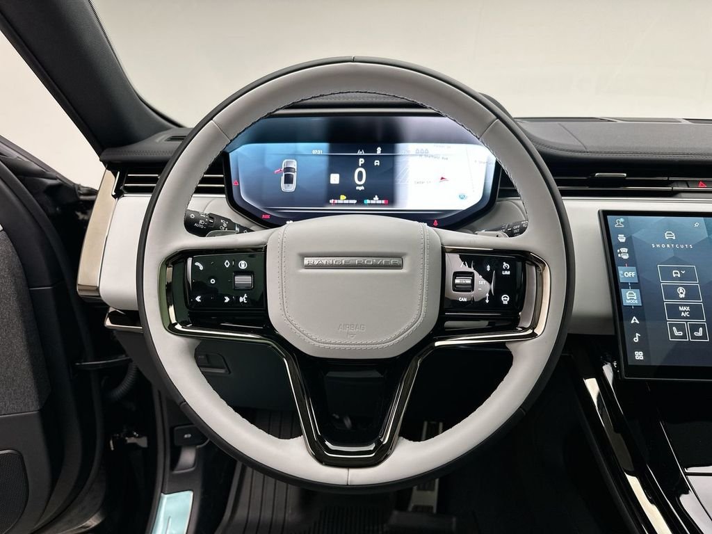 New 2026 Santorini Black Land Rover Dynamic SE image 22