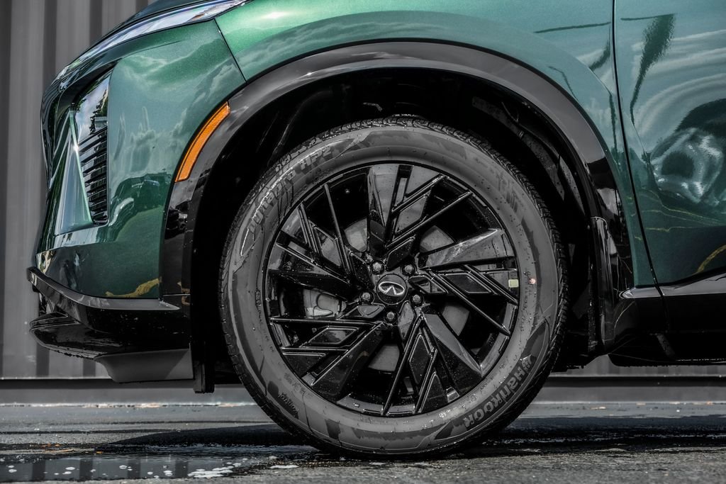 New 2027 DEEP EMERALD INFINITI Sport AWD image 4