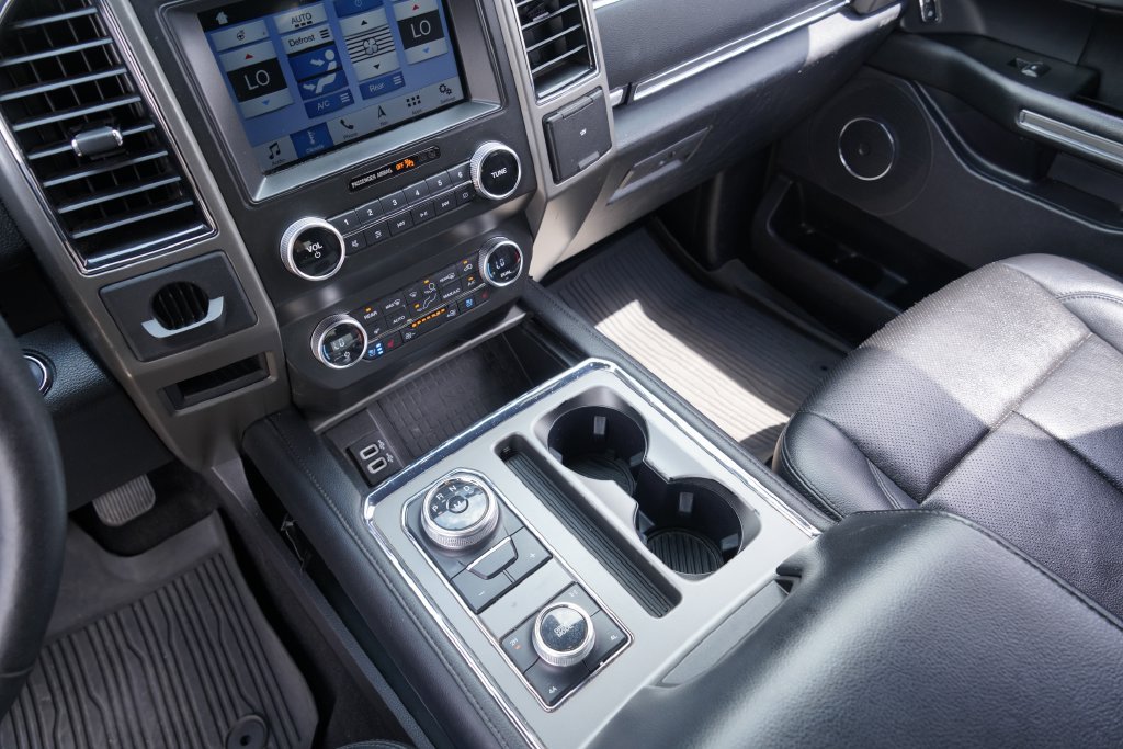 Used 2019 Magnetic Ford XLT image 17