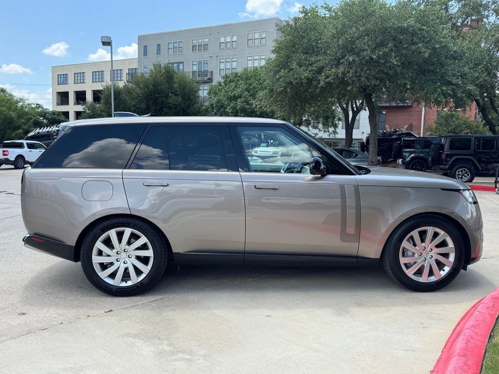 Certified Used 2023 Gray Land Rover SE image 9