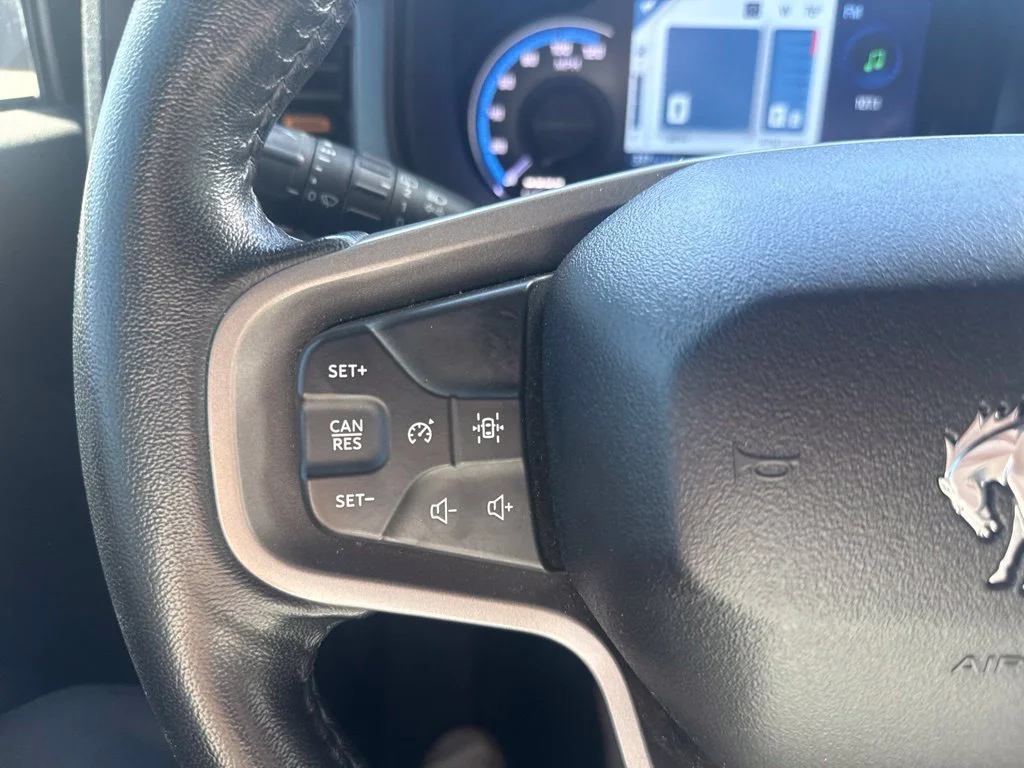 Used 2022 Oxford White Ford Badlands image 16
