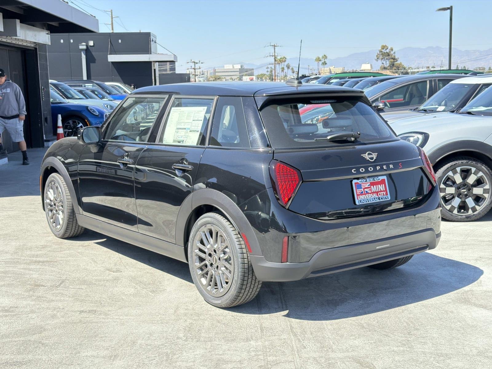 New 2026 MIDNIGHT MINI Cooper S image 4