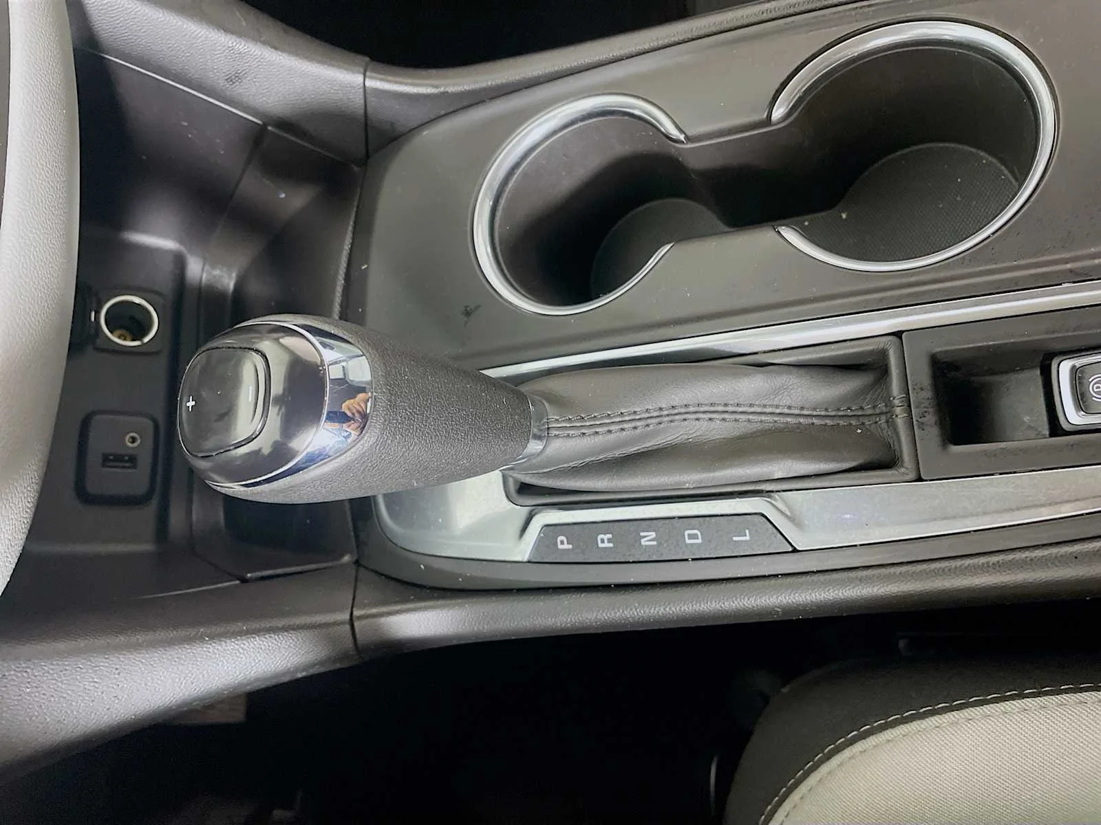 Used 2018 Summit White Chevrolet LS image 14