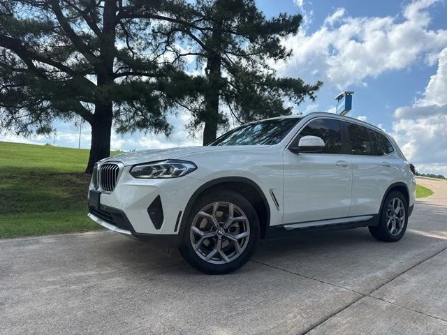 Used 2023 White BMW xDrive30i image 2