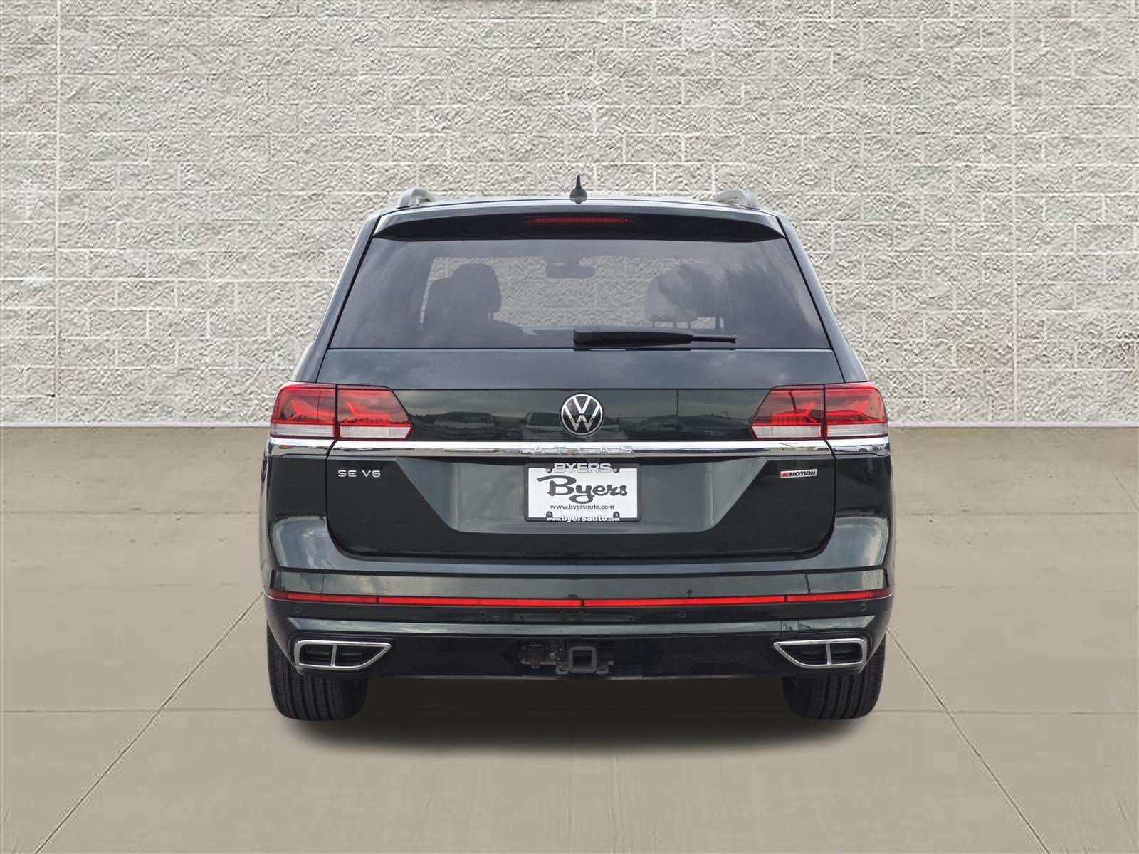 Used 2021 Racing Green Metallic Volkswagen 3.6L V6 SE w/Technology R-Line image 6