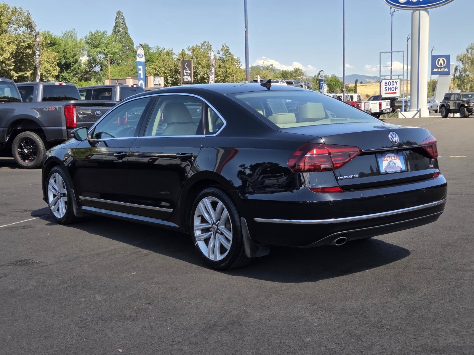 Used 2017  Volkswagen 1.8T SE w/Technology image 7