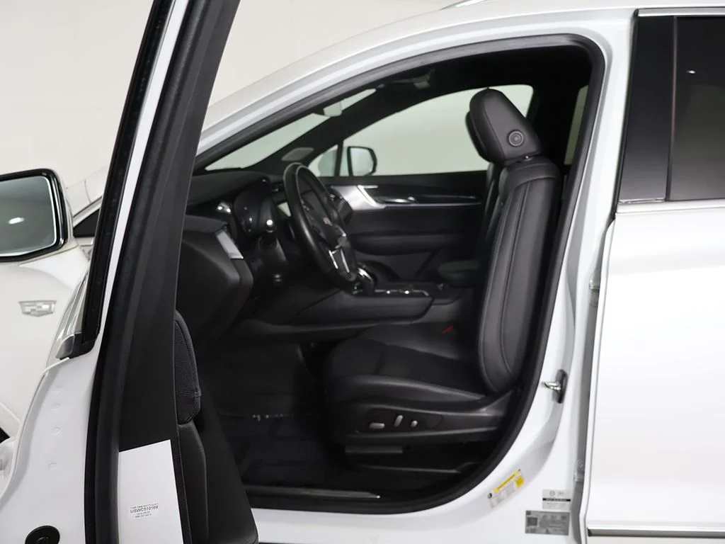 Used 2023 White Cadillac Premium Luxury image 30