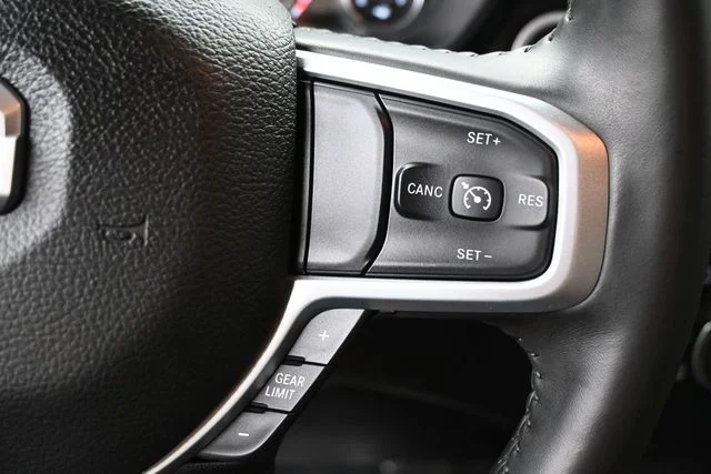 Used 2021 Blue Ram Big Horn/Lone Star image 19