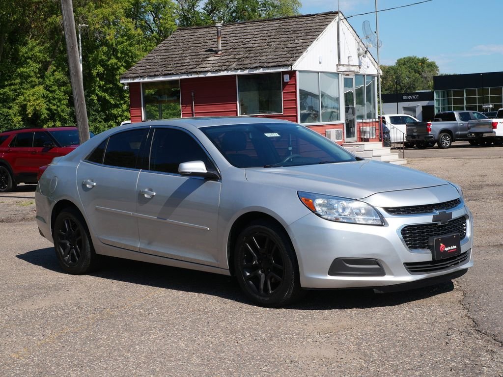 Used 2014 Silver Chevrolet LT image 1
