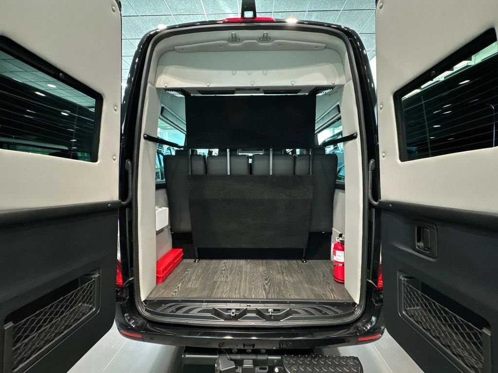 2025 Mercedes-Benz Sprinter Cargo Van Base - Photo 8