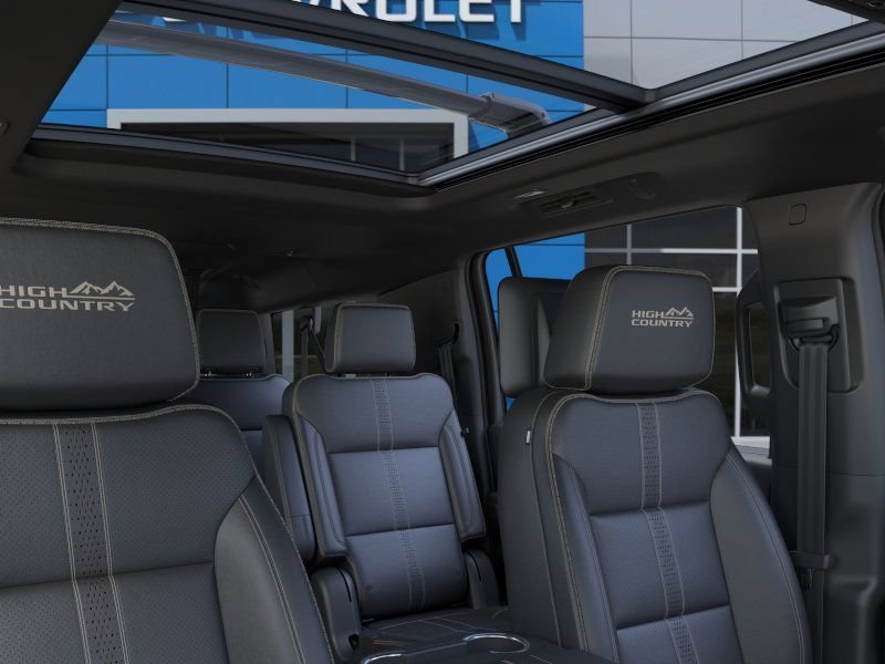 2026 Chevrolet Suburban High Country - Photo 24