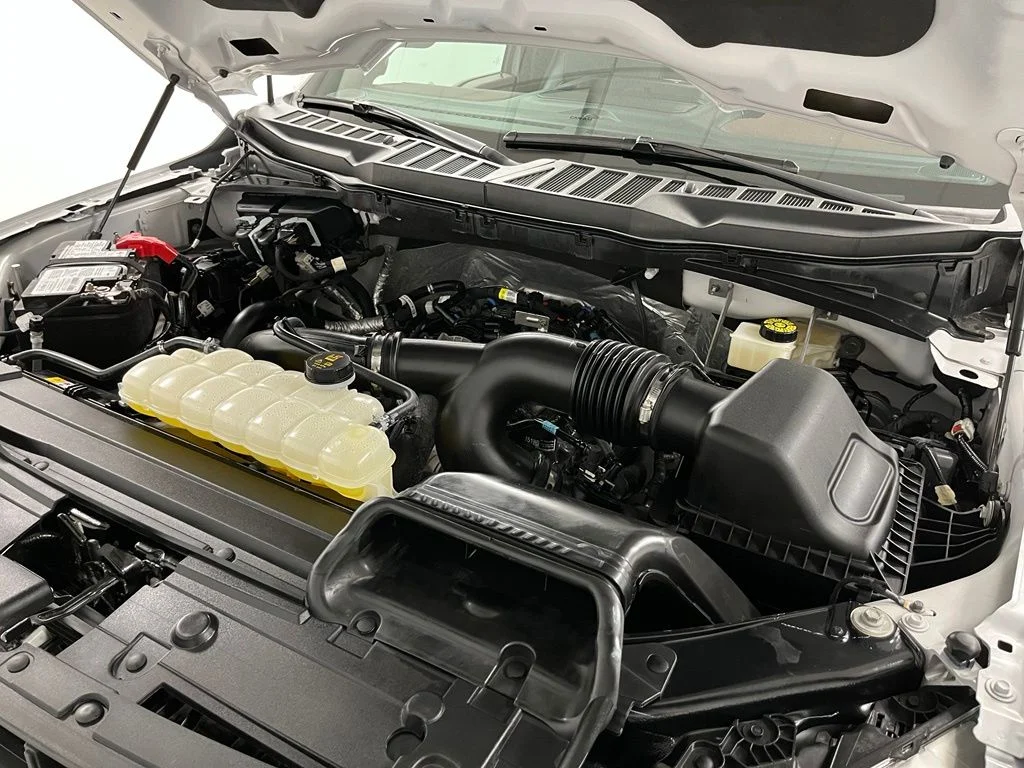 Used 2023 White Ford Lariat image 66