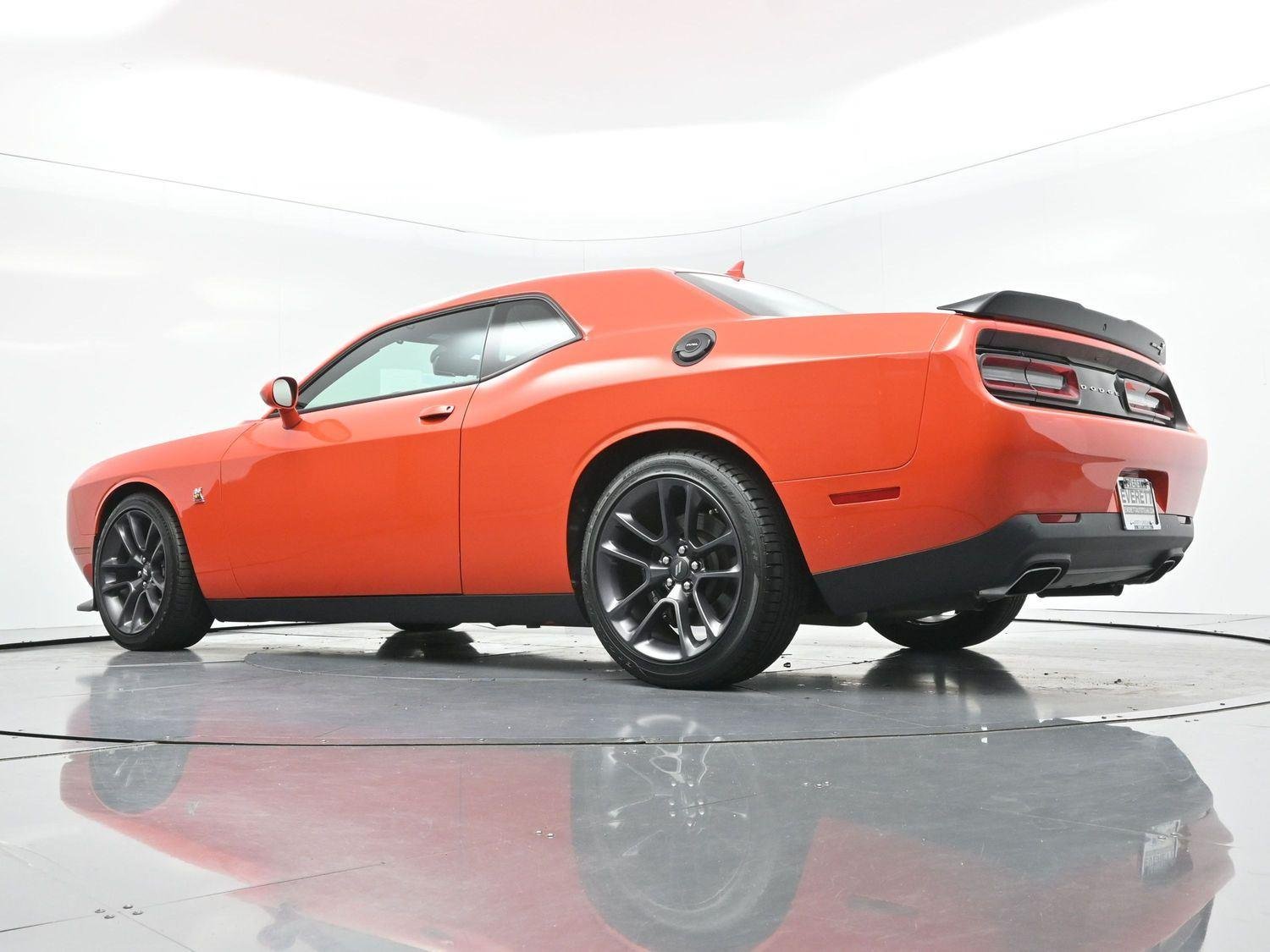Used 2022 Go Mango Dodge R/T Scat Pack image 46