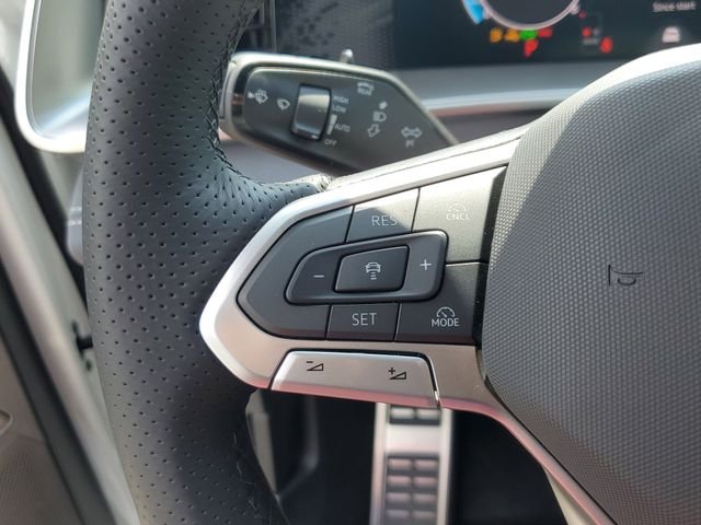 New 2026 White Volkswagen 2.0T SE R-Line Black image 26