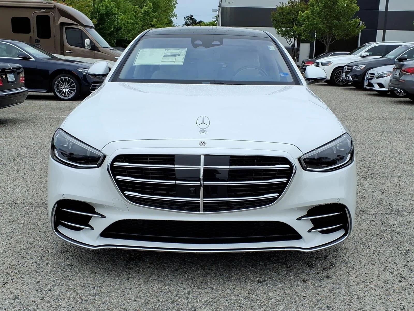 New 2026  Mercedes-Benz S 580 image 2
