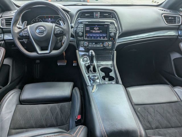 Used 2022 White Nissan SR image 12