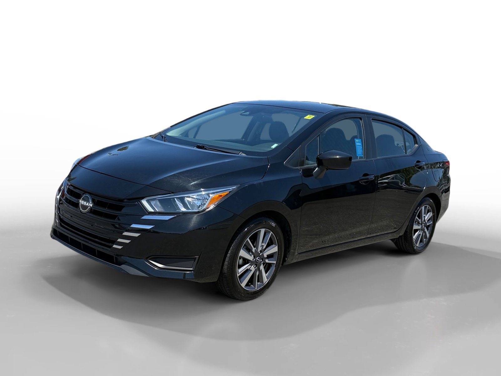 2023 Nissan Versa 1.6 SV CVT's photo