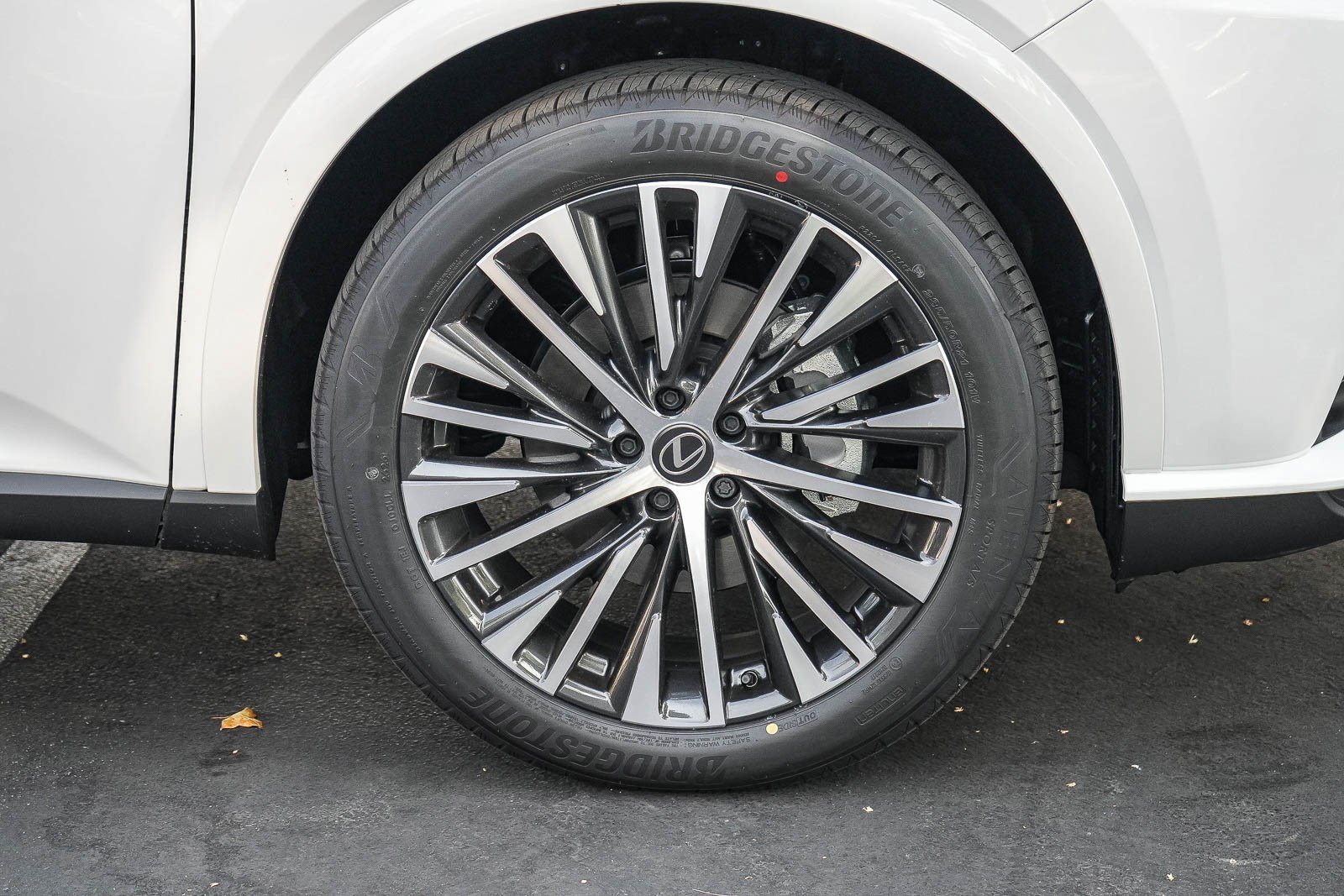 New 2026 Eminent White Pearl Lexus  350 PREMIUM+ image 10