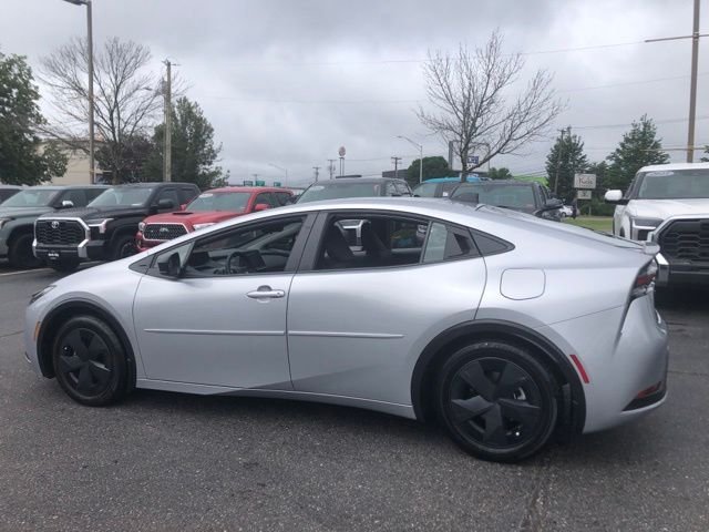 Used 2026 Silver Toyota LE image 5