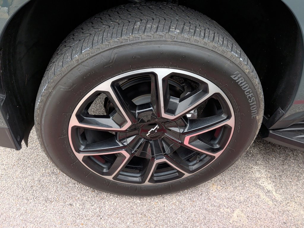 Used 2025 Gray Chevrolet RST image 10
