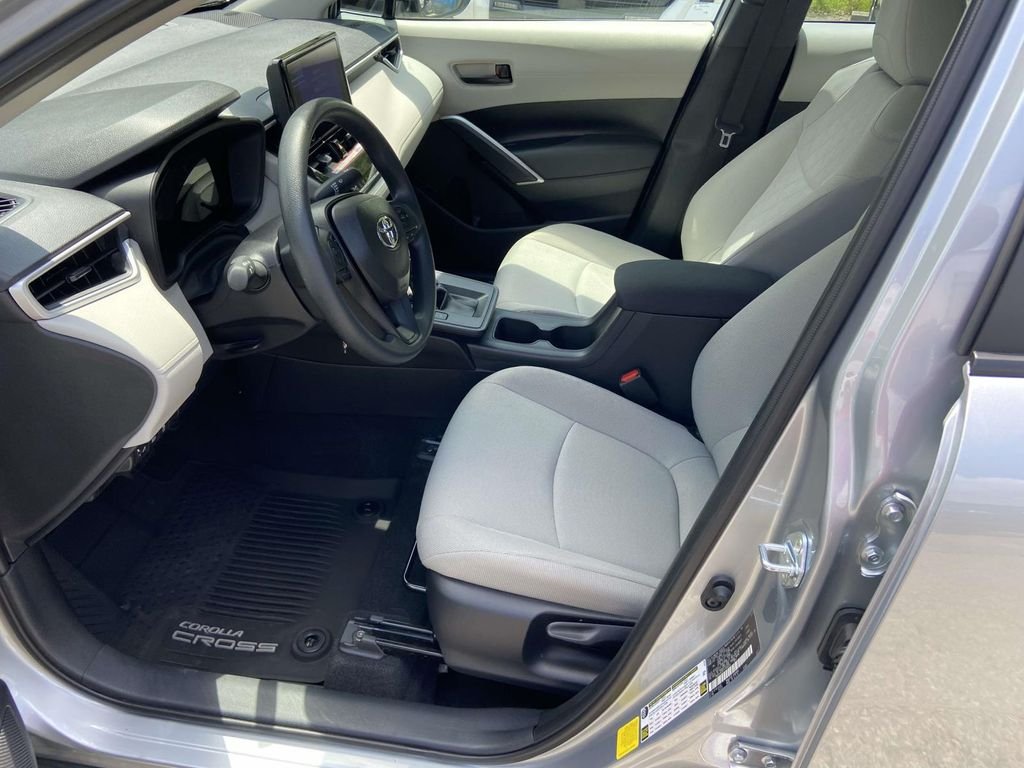 Used 2026 Silver Toyota L image 10